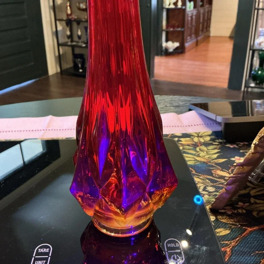 MCM Amberina Kanawha Swung Vtg Ombré Art Glass Bud Vase Diamond Cut 9
